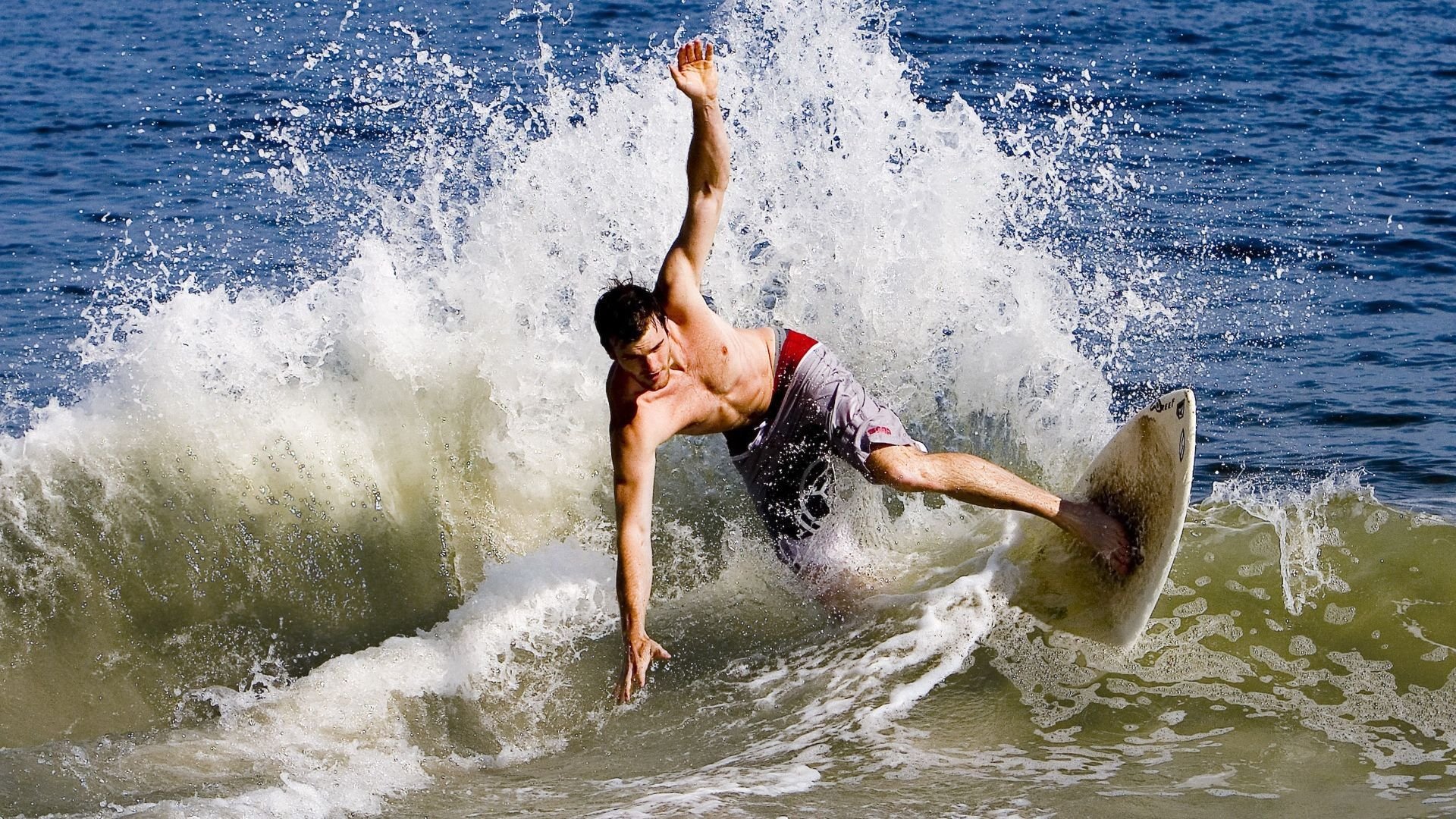 开云在线赛事平台-东方力量，当团队荣光遇见个人统治