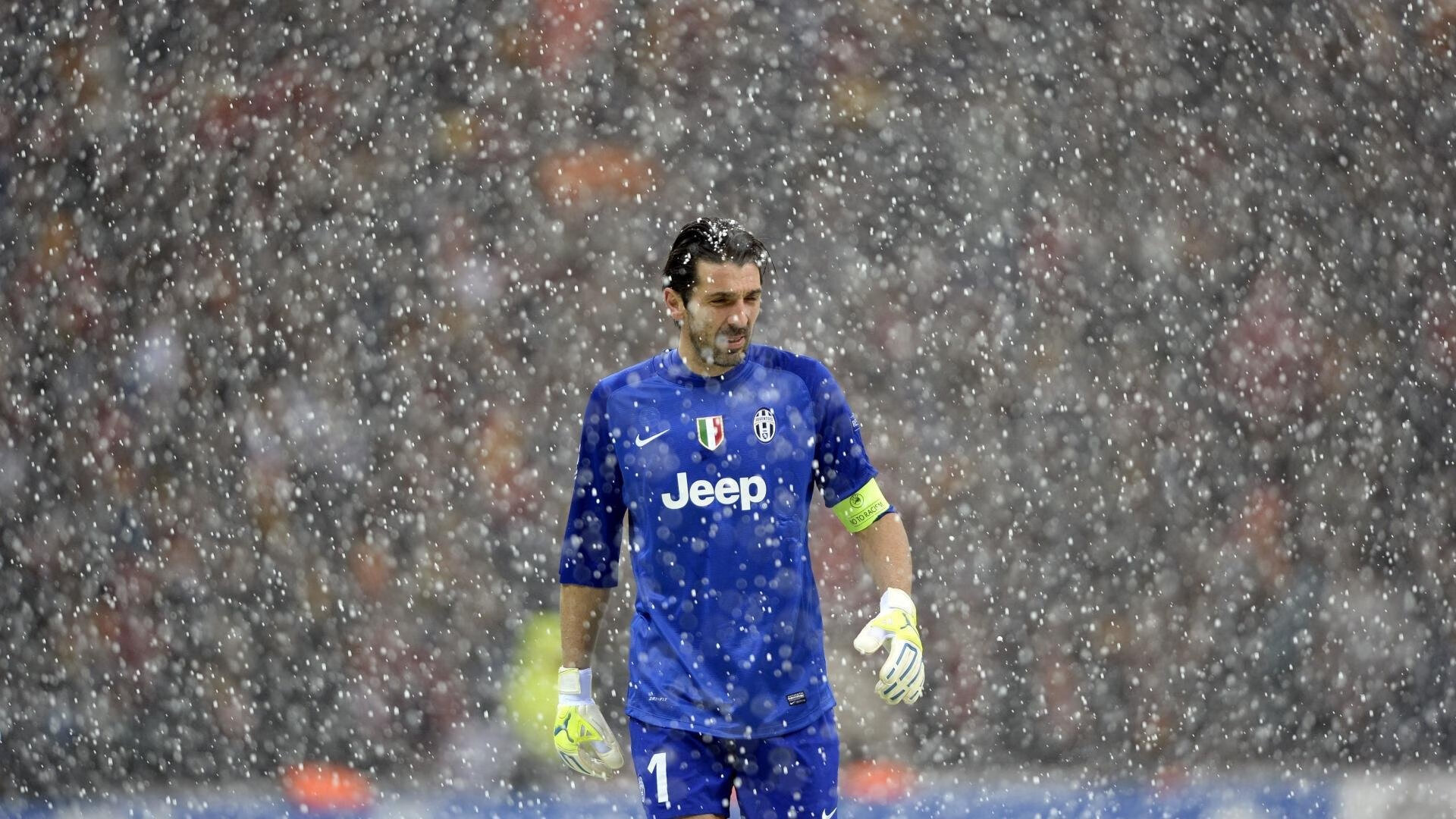 开云世界杯2026-熔炉中的跃马，法拉利如何勒热赛道，淬火重生